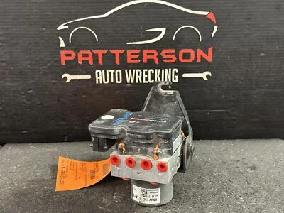2013 BUICK ENCORE ABS ANTI LOCK BRAKE PUMP MODULE MODULATOR ID 95281717 - Image 1 of 4