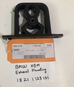 BMW 18211723101 Exhaust Mounting  Fits 318i 318is 323i 323is 325i 325is 328i - Bild 1 von 7