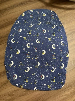 Sábana bajera estándar Little Sleepies Mickey Nighttime Foto 1 de 2