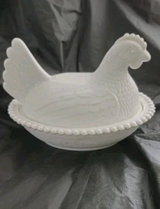 Vintage White Milk Glass 7 Inch Hen On Nest Candy Dish Indiana - Picture 1 of 10
