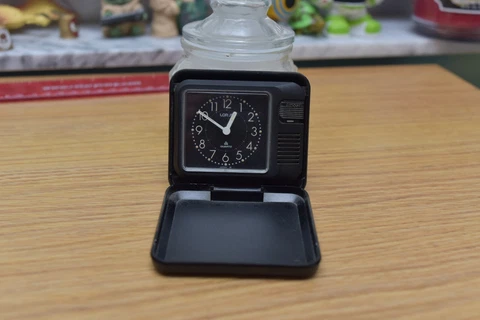 Vintage Lorus Japan Travel Alarm Clock Folding Black Case Cover