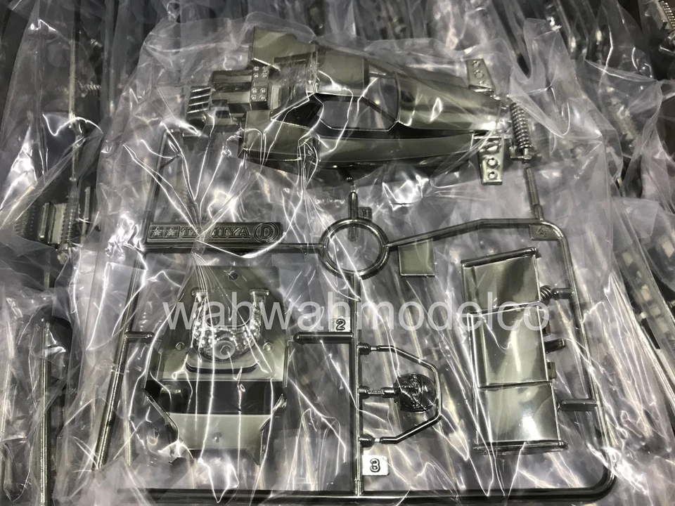 Tamiya 19004489 1/32 Mini 4WD JR Boomerang RS Deep Black Metallic Body - Image 1 of 1