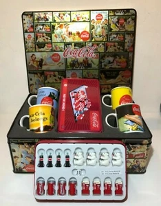 Never Mind | Coca Cola | Geschenkbox Metall | + 4 Espresso Tassen | Rarität - Bild 1 von 12