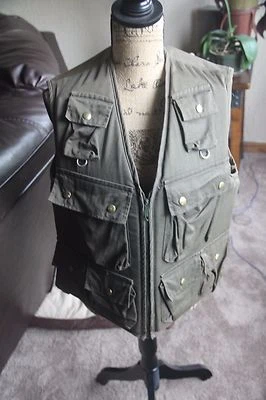 COLUMBIA SPORTSWEAR CO CHALECO DE PESCA CAMPO CAZA HOMBRES PEQUEÑOS EQUIPO VERDE MILITAR Foto 1 de 4