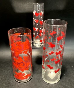 3 Different Heart Printed Glass Vases - Picture 1 of 4