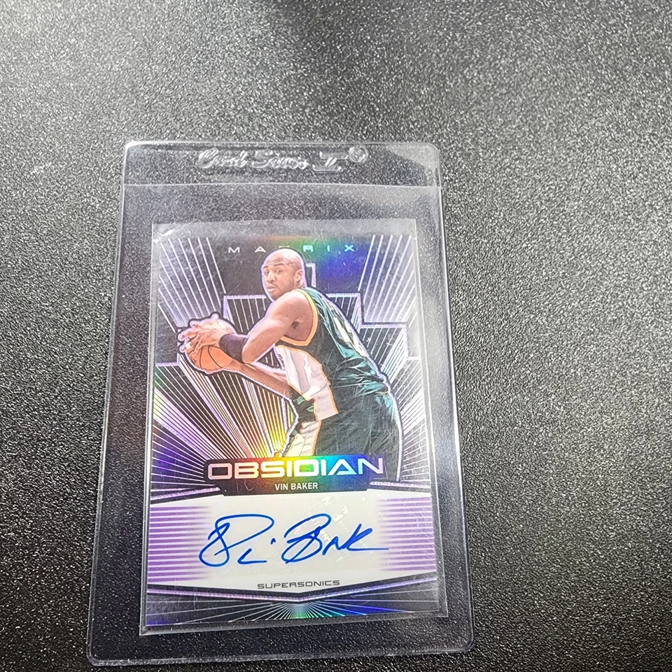 2019-20 Panini Obsidian - Matrix Autographs Electric Etch Purple #MA-VBK Vin... - Image 1 of 2