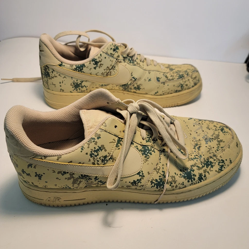 Preços baixos em Nike Air Force 1 Gold Reflective Camo | eBay