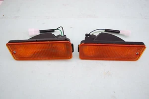 DAIHATSU HIJET MINI TRUCK VAN S80 S81 S82 FRONT INDICATOR LIGHT SET WITH BULBS - Picture 1 of 4