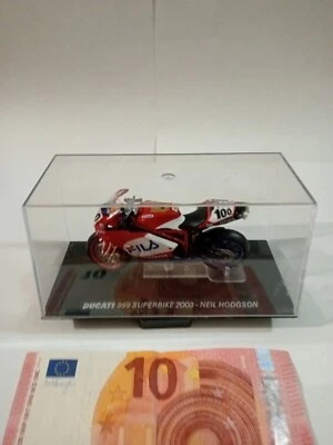 MOTO DUCATI 999 SUPERBIKE 2003 HODGSON 1:24 MODELLINO PERFETTO BOX IN PLEXIGLASS - Immagine 1 di 4