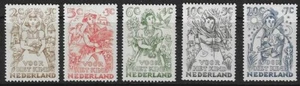 NETHERLANDS/HOLLAND - 1949 - CHILD WELFARE FUND- SET OF 5 - LMM - Picture 1 of 2