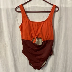 Women's Slimming Control Colorblock Cut Out One Piece Swimsuit - Beach Betty, L - Picture 1 of 4