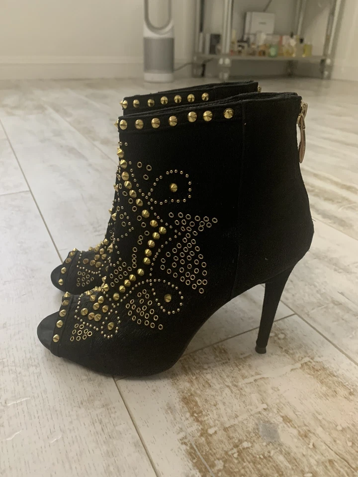 Botines de salón Zara dorados con puntera abierta estilo callejero Foto 1 de 4