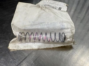 POLARIS COMPRESSION SPRING 7041786-07 t363 - Picture 1 of 2