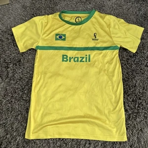 Brasilien Trikot Official Qatar Gelb Jugend Kinder 13-14Y WM Grün Streifen - Bild 1 von 4