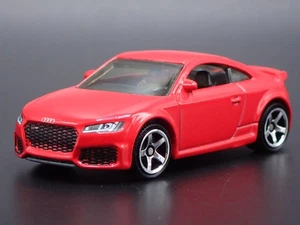 2014-2023 AUDI Tt- Rs Coupé Rosso 1:64 Scala da Collezione Diorama Modellino - Foto 1 di 7
