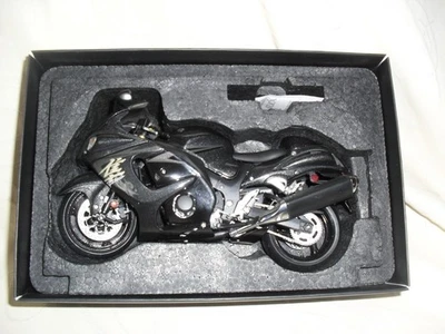 Wits Milestone 1/12 SUZUKI GSX1300R Hayabusa BS125 (Metallic Phantom Gray/Pearl - Image 1 of 4