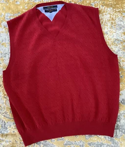 TOMMY HILFIGER Golf Sweater Vest Men’s (XL) Cotton Red Cable/Ribbed Knit V-Neck - Picture 1 of 7