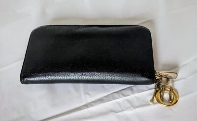 Cartera Christian Dior Lady Dior con cremallera alrededor Foto 1 de 4