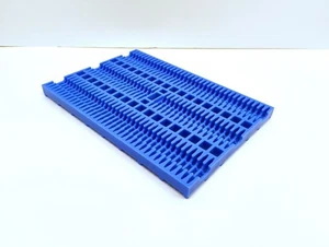A180-01-0603 Entegris / Fluoroware LCD Carrier, PP Blue - Picture 1 of 4