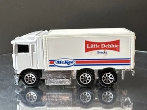 Hot Wheels McKee Little Debbie Hiway Hauler 7sp - Foto 1 di 4