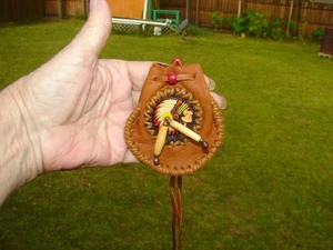 Borsa per medicinali in pelle di cervo nativi americani, sacchetto per collana capo indiano, 3" - Foto 1 di 9