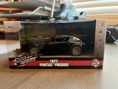 SMOKEY & THE BANDIT  1977 PONTIAC FIREBIRD TRANS AM  -BLACK  1/32 SCALE DIECAST - Image 1 of 3