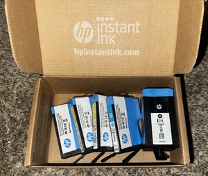 NOWY! Oryginalne wkłady atramentowe HP INSTANT INK 902 903 904 905 CYM czarne - Zdjęcie 1 z 3