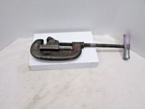 RIDGID No. 2 Heavy Duty Pipe Cutter  Ridge Tool Company 1/8" to 2" - Picture 1 of 8