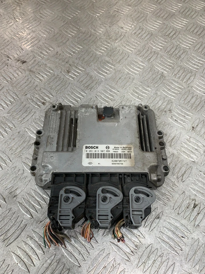 2008 RENAULT MEGANE 1.9 БЛОК УПРАВЛЕНИЯ ДВИГАТЕЛЕМ 8200705747 #2 - Изображение 1 из 3