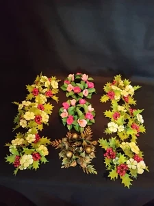 SCHÖNES KONVOLUT VINTAGE KUNSTSTOFF BLUMEN KERZENRING DEKORATIONEN - Bild 1 von 11