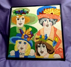 4 ragazze: punto croce punto ago 1997 fatto a mano e incorniciato 14 1/4'' x 14 1/4'' - Foto 1 di 13