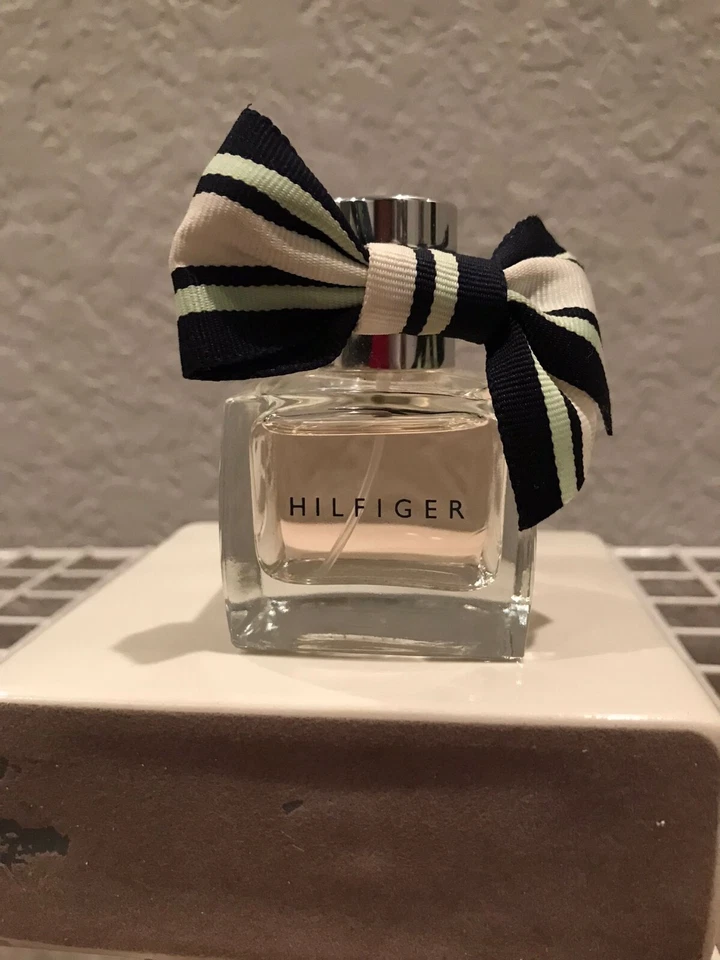 TOMMY HILFIGER FLOR DE PERA EAU DE PARFUM EDP 1 oz / 30 ml para mujer nuevo Foto 1 de 1