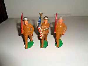 3 Manoil Soldiers #7 Flag Bearer third version and two #8 Parade fifth version - Picture 1 of 3
