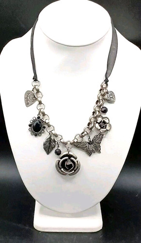 VETEMENTS Collana Charm Fiore Farfalla Cuore Dimensionale Tono Argento Grande Rolo Catena