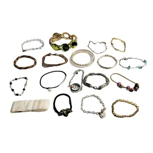 Estate Jewelry Lot Of 18 Misc Bracelets - Picture 1 of 10