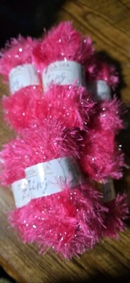 Moda Dea Zing Yarn 6 Skeins Pink Fuzzy Fucshia  - Image 1 of 4