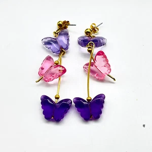 AVON Vintage Lucite Butterfly Earrings Pierced Gold Tone Moth Insect Pink Purple - Picture 1 of 8