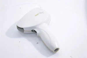 Cubierta de pieza de mano de plástico transparente Lumenis Lightsheer Light con botón gatillo - Imagen 1 de 8