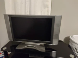 Hyundai Video Monitor Model HLT-2670 - Picture 1 of 2