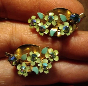 Vintage blau AB Strass Emaille Vergissmeinnicht Blume Schraubverschluss Ohrring goldfarben - Bild 1 von 13