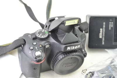 Nikon D5100 16.2MP DSLR camera body, shots/shutter count 25966! read!! - Image 1 of 4