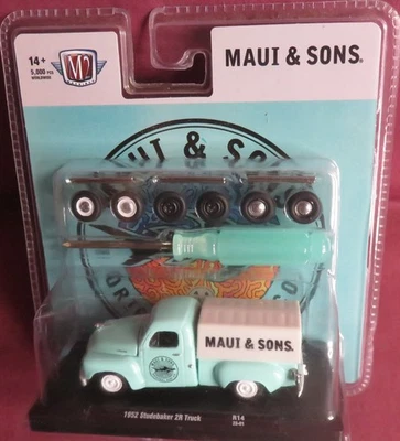 Camión Studebaker 2R 1952 1/64 2023 máquinas M2 exclusivas de O'reilly, ruedas automáticas Foto 1 de 2