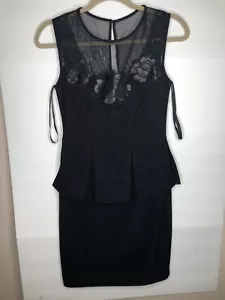 Bisou Bisou figurbetontes Damenkleid schwarz Spitze Schößchen Größe 2 neu mit Etikett - Bild 1 von 9