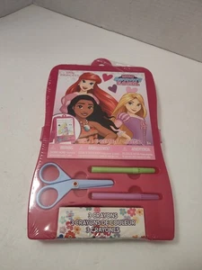 Disney Prinzessinnen MINI AKTIVITÄT STAFFELEI Aufkleber Buntstifte Aktivitätsbuch Staffelei - Bild 1 von 10