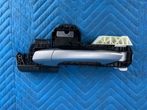 Mercedes CLA250 Rear Driver Door Outside Handle 2014-2017 Metallic:761 OEM - Picture 1 of 7