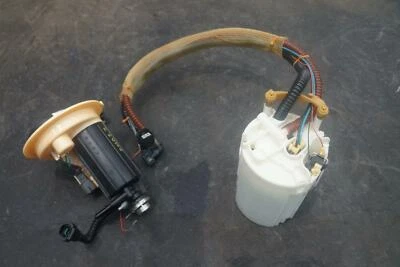 Juego de filtro emisor bomba tanque combustible gasolina derecho 272086 282784 Ferrari 488 GTB 2016 Foto 1 de 4