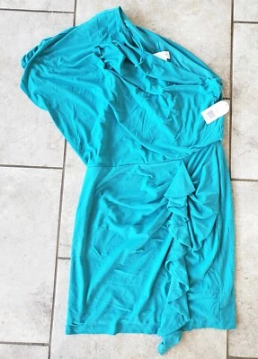 Vestido de cóctel con hombros descubiertos talla pequeña nuevo con etiquetas  Foto 1 de 4