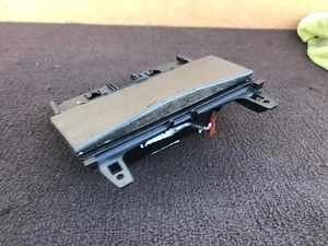 ✔MERCEDES W204 C63 C350 C300 C250 CONSOLA CENTRAL FRONTAL CENICERO TOMA MOLDURA OEM - Imagen 1 de 6