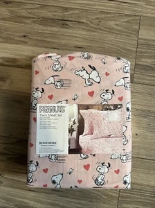 PEANUTS Snoopy TWIN SHEETS SET Valentines Day Hearts Anniversary Pink Woodstock - Picture 1 of 9