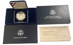 Moneda conmemorativa de $1 de las Olimpiadas Especiales 1995-P prueba dólar de plata, OGP y certificado de autenticidad - Imagen 1 de 3